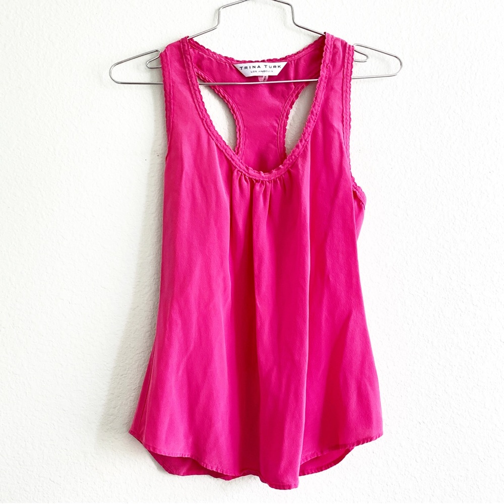 TRINA TURK 100% silk pink tank top sleeveless blouse shirt Small scallop details